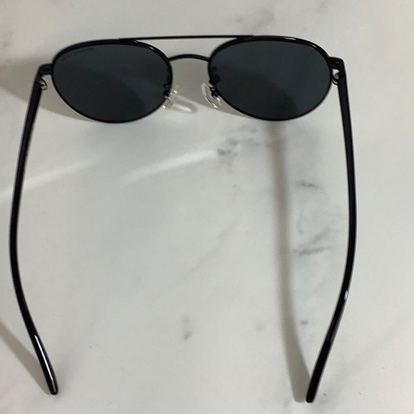 New Michael Kors Hartley Sunglasses - Picture 3 of 5